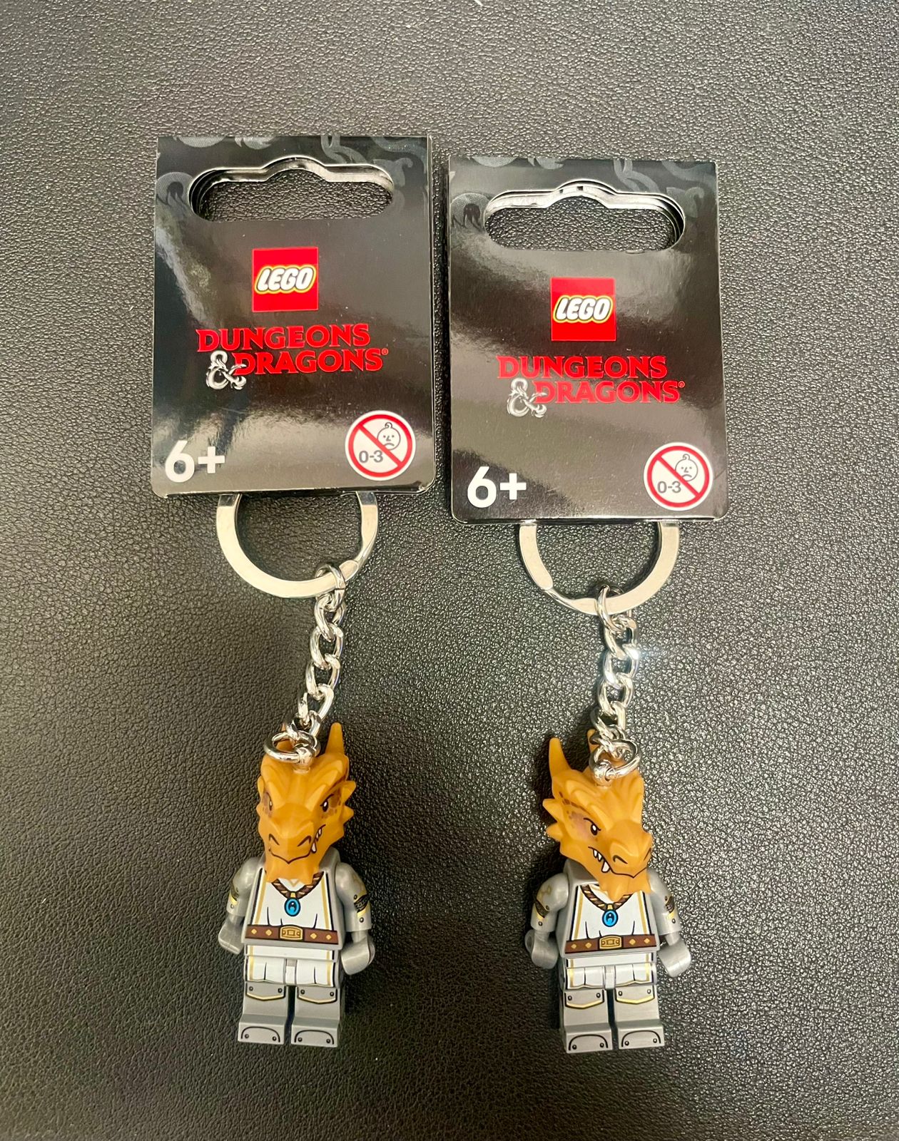 LEGO - D&D Llavero del Paladín Dracónido